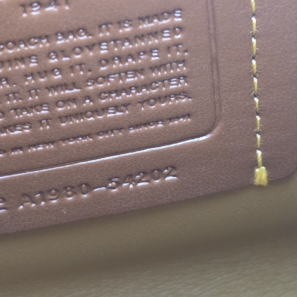 Coach Glovetanned Leather Black Saddle Bag Crossbody - Picture 11 of 13